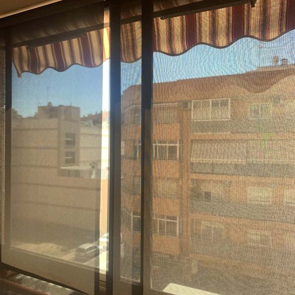 Toldart Mediterráneo ventana con toldo